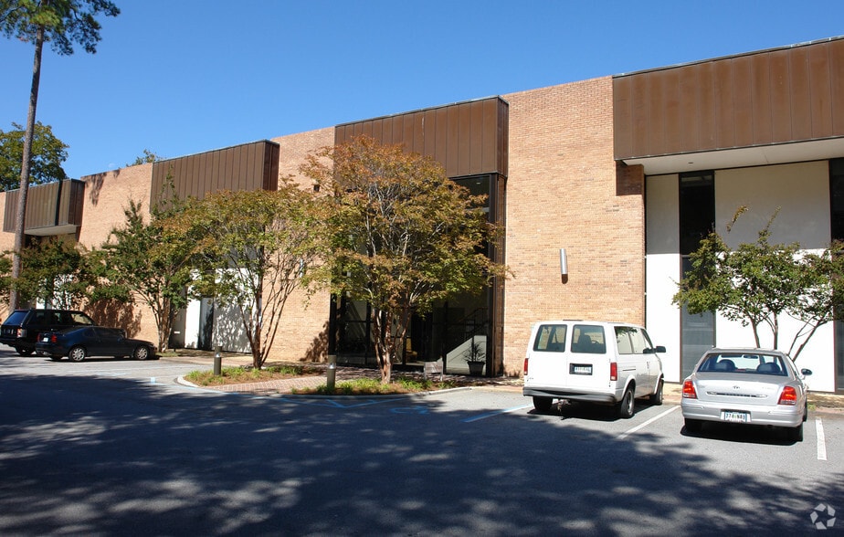 More Photos Of 2700 Middleburg Dr, Columbia Office For Lease
