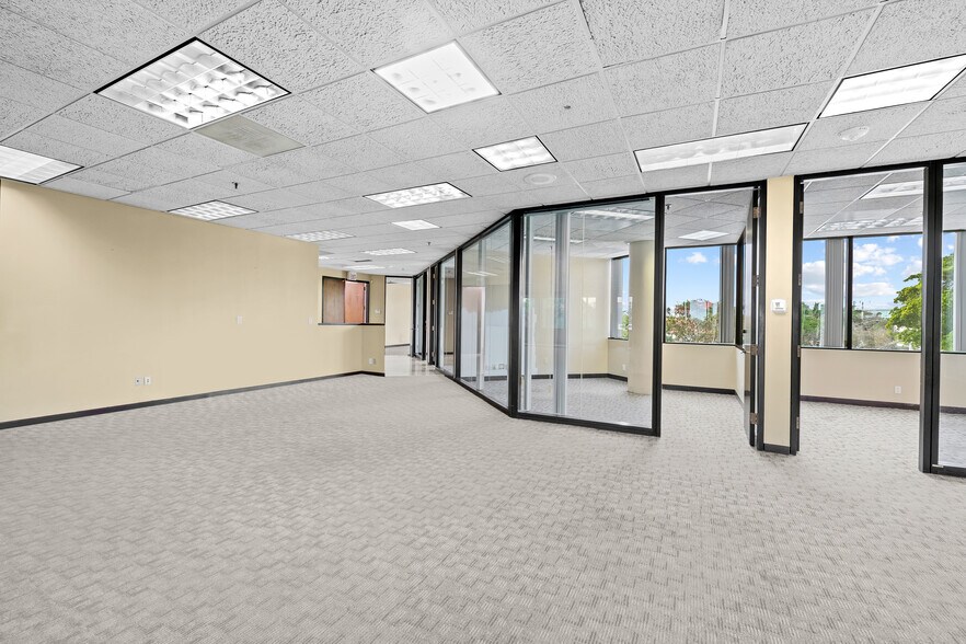More Photos Of 4800 N Federal Hwy, Boca Raton Medical For Sale