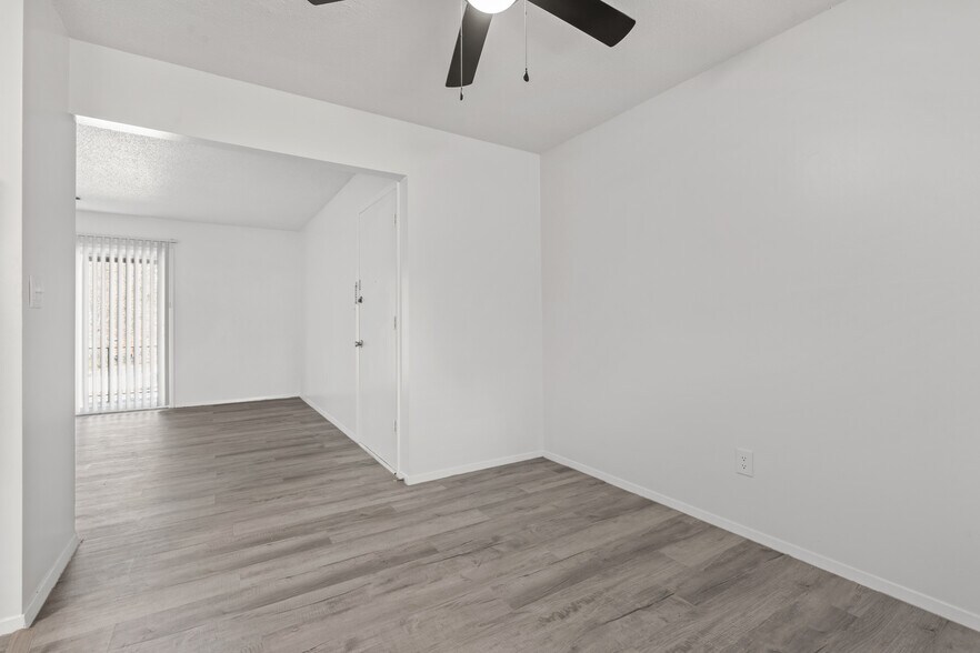 More Photos Of 341 E Loula St, Olathe Apartments For Sale