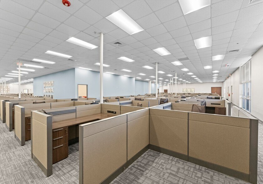 More Photos Of 116 Exmore Rd, Mooresville Office For Lease