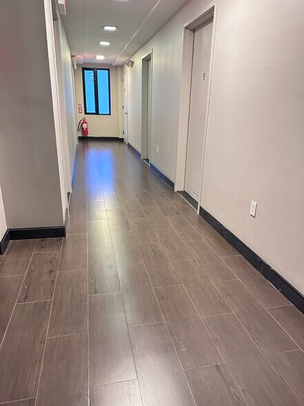 More Photos Of 13553 Northern Blvd, Flushing Apartments For Sale