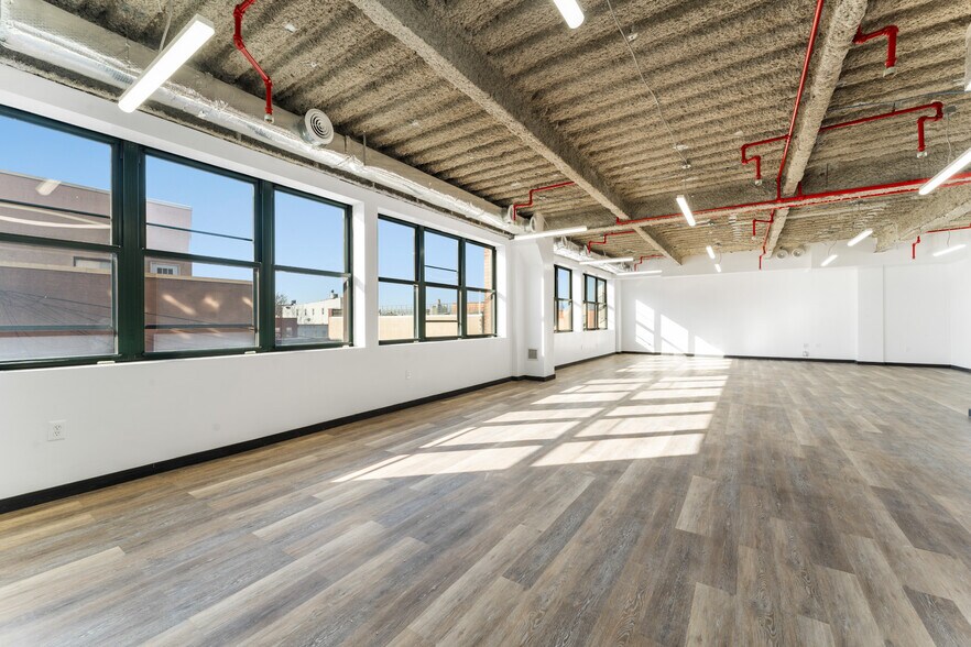 More Photos Of 164 20th St, Brooklyn Office For Lease