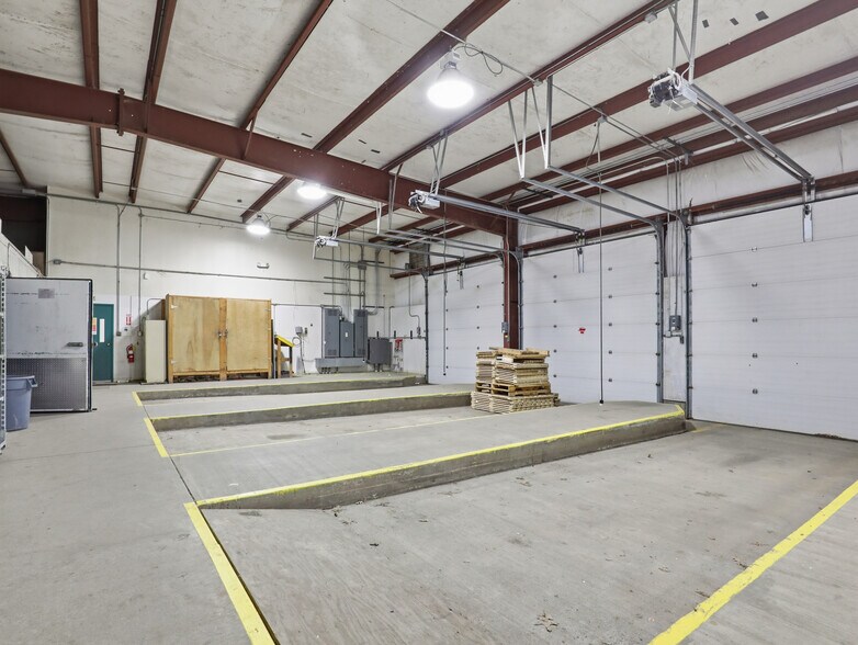 More Photos Of 381 Old Mills Rd, Towanda Warehouse For Sale