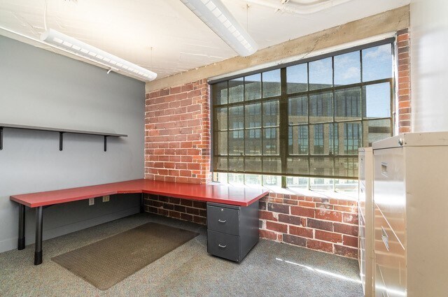More Photos Of 1230 W Morehead St, Charlotte Loft Creative Space For Sale
