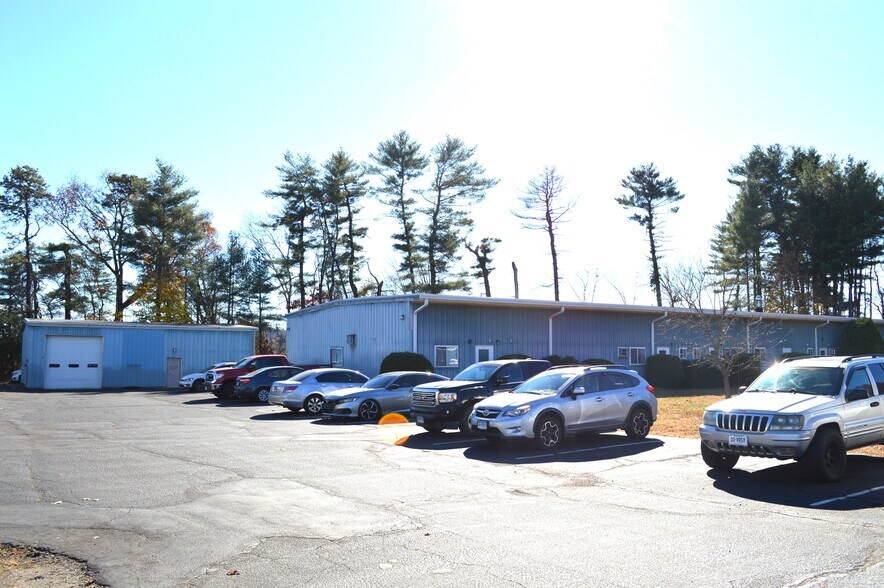 More Photos Of 15 Herman Dr, Simsbury Light Manufacturing For Sale