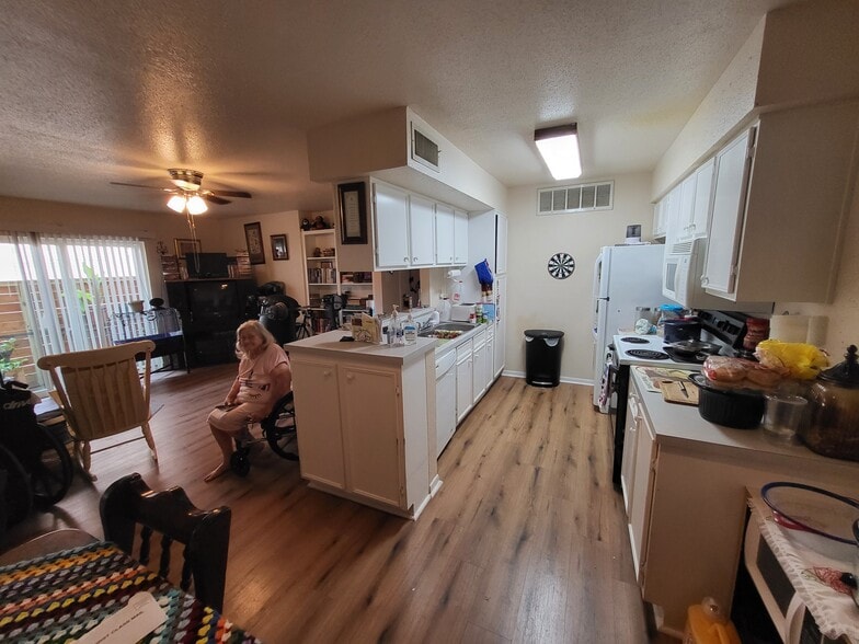 More Photos Of , Houston Multifamily For Sale