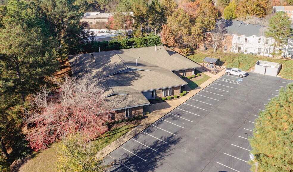More Photos Of 7000 Six Forks Rd, Raleigh Office For Sale