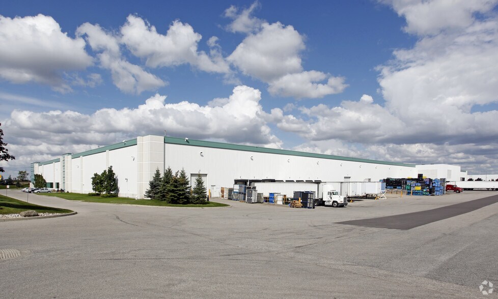 More Photos Of 6450 Cantay Rd, Mississauga Warehouse For Lease