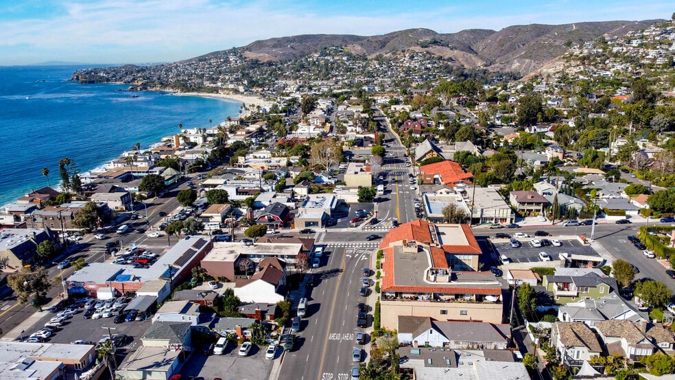 More Photos Of 900-944 Glenneyre St, Laguna Beach Office Residential For Lease