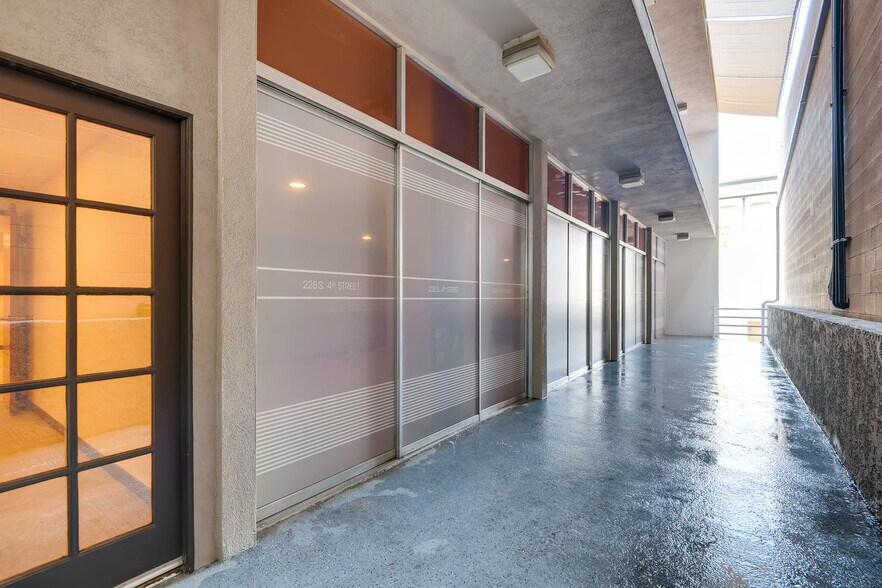 More Photos Of 228 S 4th St, Las Vegas Office For Sale