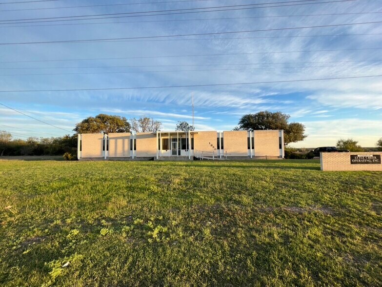 More Photos Of 1950 US Highway 80 E, Abilene Office For Sale