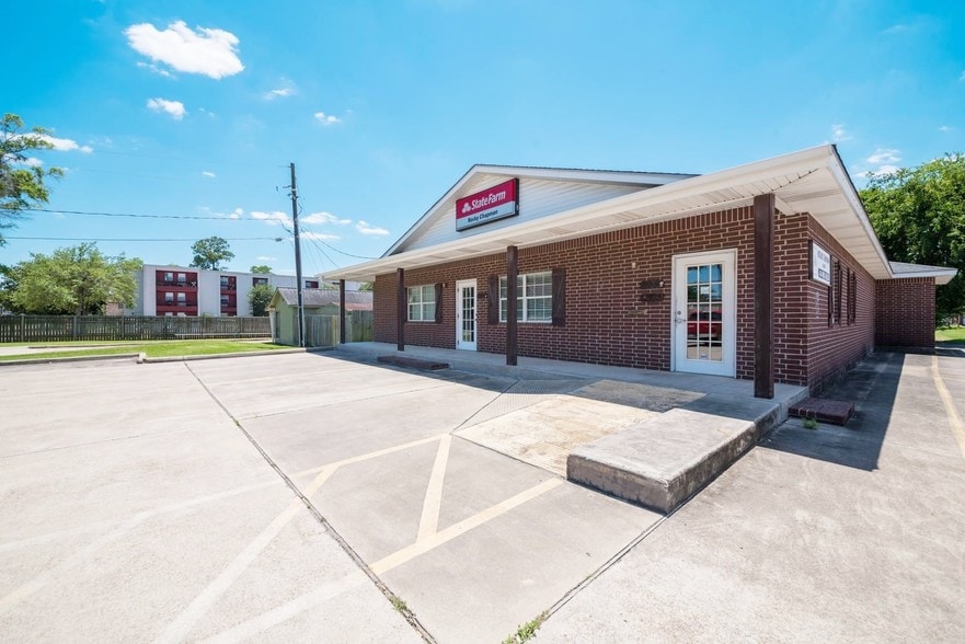 More Photos Of 4337 Crow Rd, Beaumont Medical For Lease