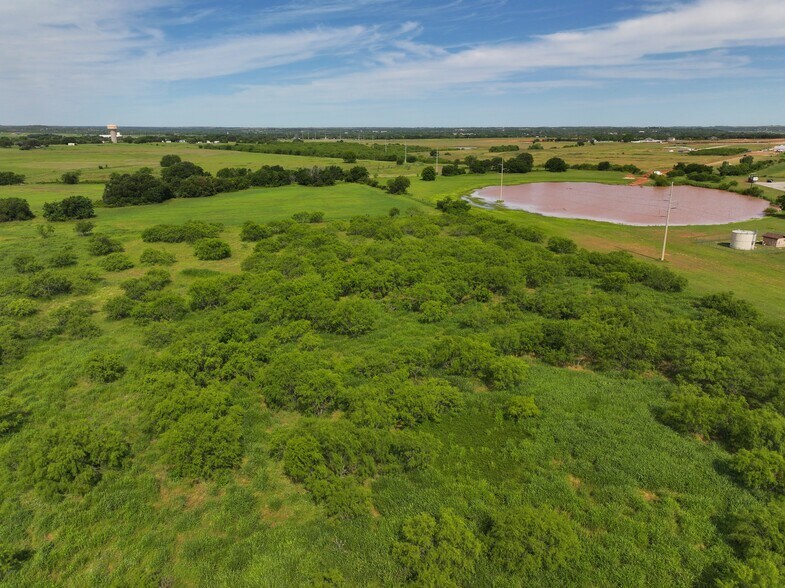 More Photos Of 1312 Weatherford Hwy, Granbury Land For Sale