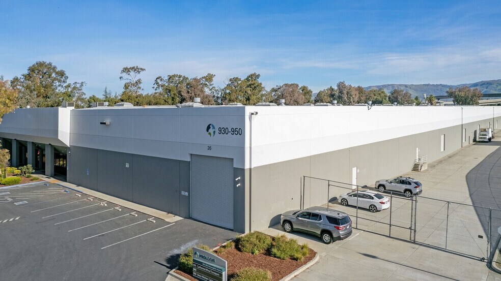 More Photos Of 930-950 McLaughlin Ave, San Jose Warehouse For Lease