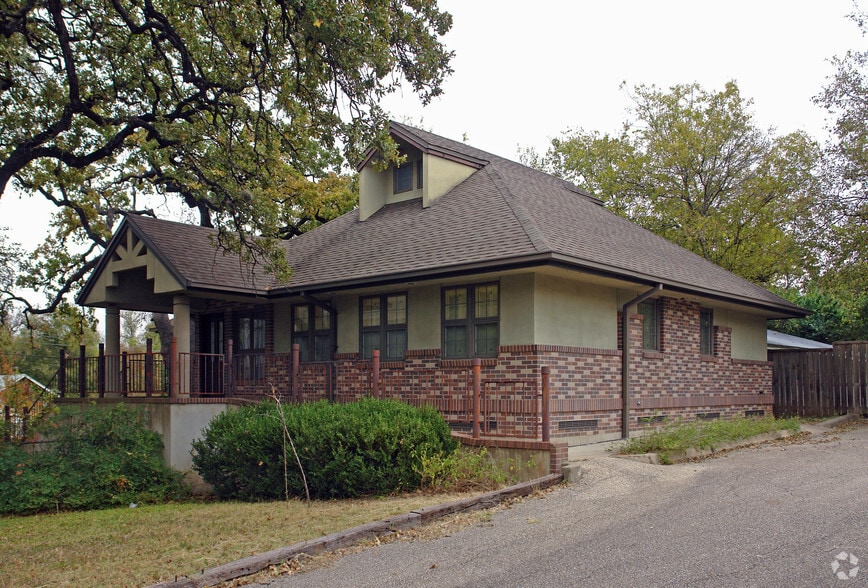 Primary Photo Of 1107 Edgewood Ave, Austin Office For Lease