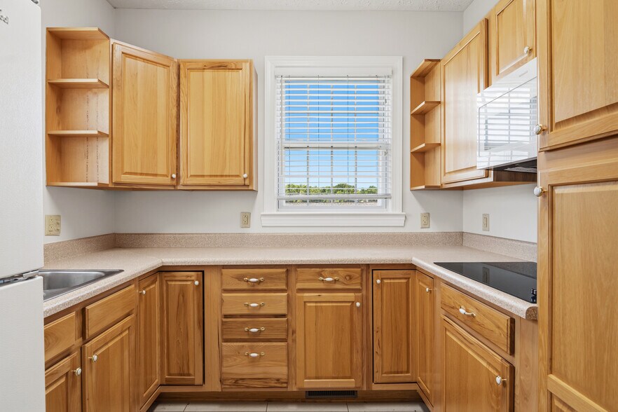 More Photos Of 6245 University Park Dr, Radford Office Residential For Sale