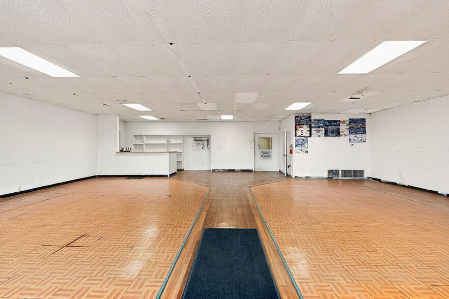 More Photos Of 1416 Linda Dr, Daingerfield Auto Repair For Sale