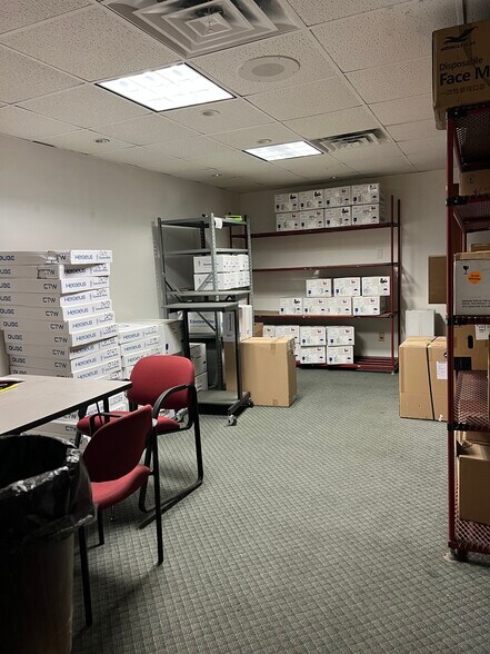 More Photos Of 520 Progress Dr, Hartland Distribution For Sale