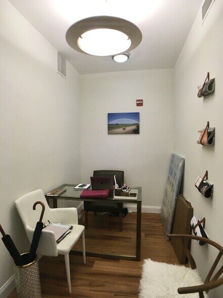 More Photos Of 1680 Michigan Ave, Miami Beach Office For Sale