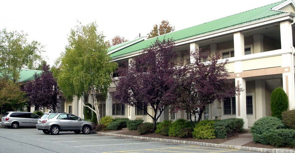 More Photos Of 51 Bridge St, Metuchen Office For Lease