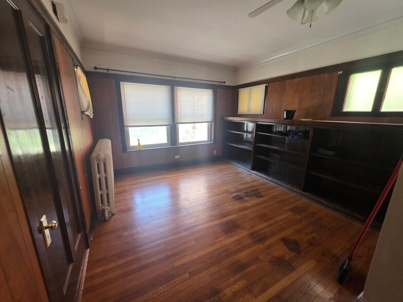 More Photos Of 1232 W Thorndale Ave, Chicago Schools For Sale