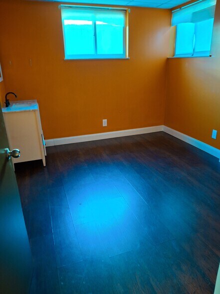 More Photos Of 164 Commack Rd, Commack Medical For Lease