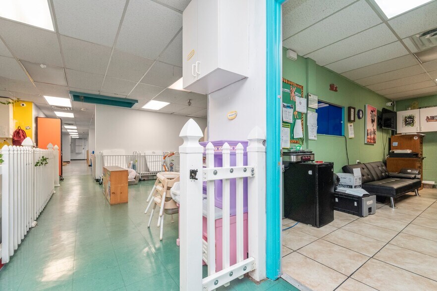 More Photos Of 211 Wise Ave, Dundalk Schools For Sale