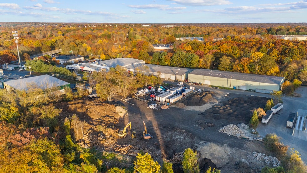 More Photos Of 40 Oliver Ter, Shelton Warehouse For Lease