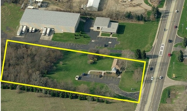 More Photos Of 4200 S 9th St, Kalamazoo Office Residential For Lease