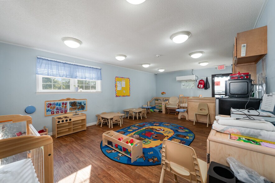 More Photos Of 1699 N Rocky River Rd, Lancaster Daycare Center For Sale