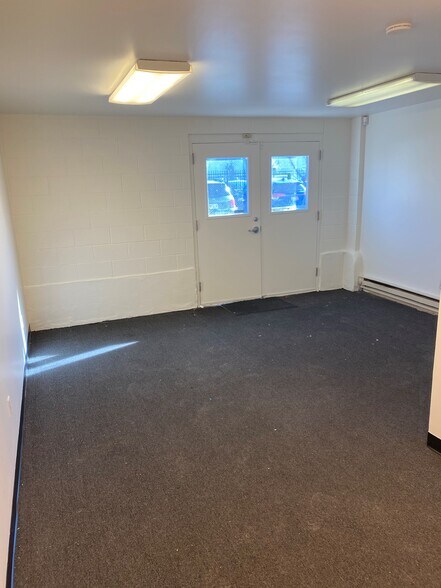 More Photos Of 36 W Fayette Ave, Salt Lake City Light Manufacturing For Lease