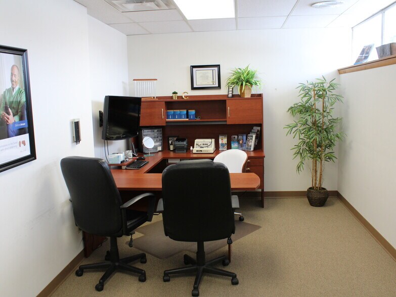 More Photos Of 525 E Division St, Fond Du Lac Medical For Sale