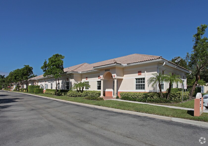 Primary Photo Of 10050 NW 1st Ct, Plantation Office For Sale