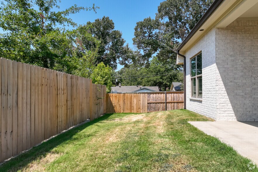 More Photos Of 8406 Cambridge Rd, Tyler Apartments For Sale