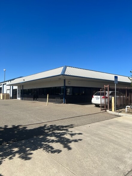 Primary Photo Of 17981 Ideal Pkwy, Manteca Warehouse For Lease