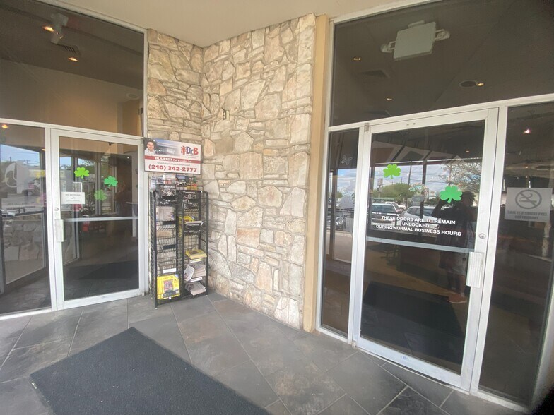 More Photos Of 3400 San Pedro, San Antonio Freestanding For Lease
