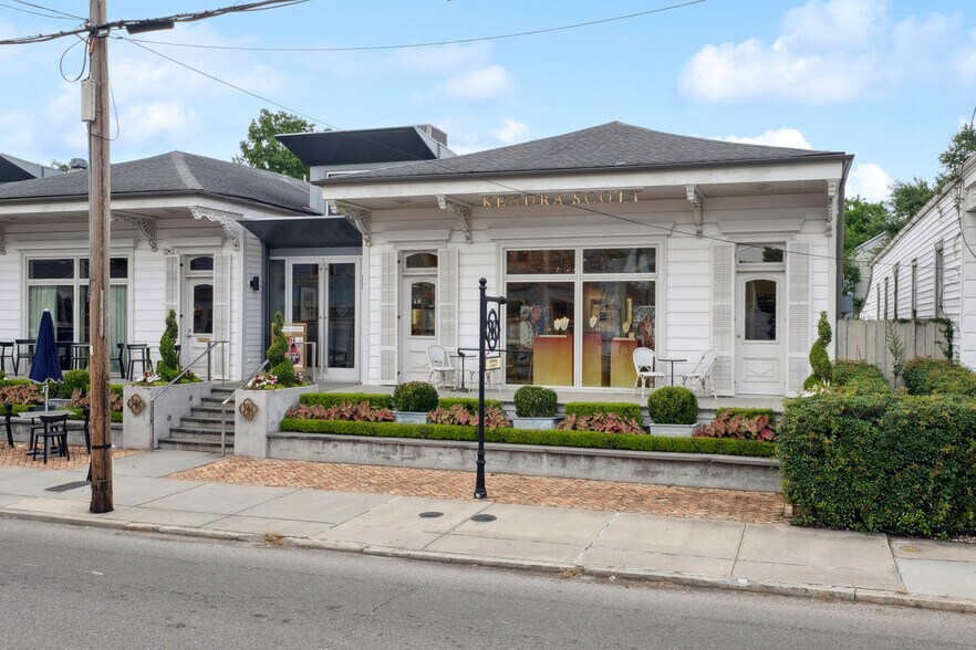 More Photos Of 5757 Magazine St, New Orleans Freestanding For Lease