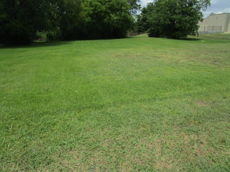 More Photos Of 3104 Old Highway 146 S, La Porte Land For Sale