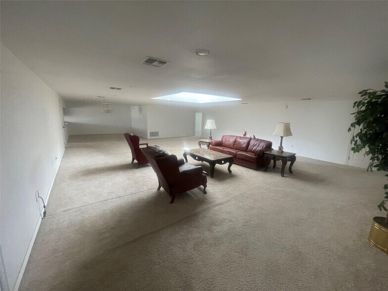 More Photos Of 101 Park Place Cir, Cresson Storefront Retail Office For Sale