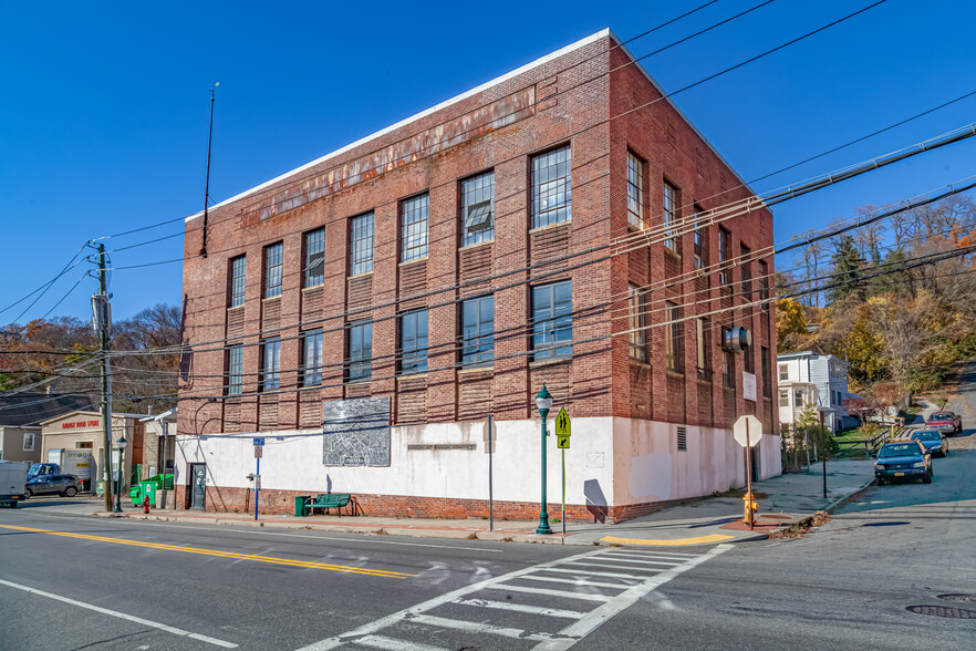 Primary Photo Of 1698 Main St, Peekskill Manufacturing For Lease