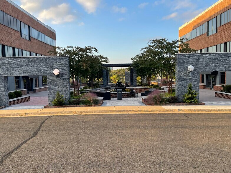 More Photos Of 10530-10550 Linden Lake Plz, Manassas Medical For Lease