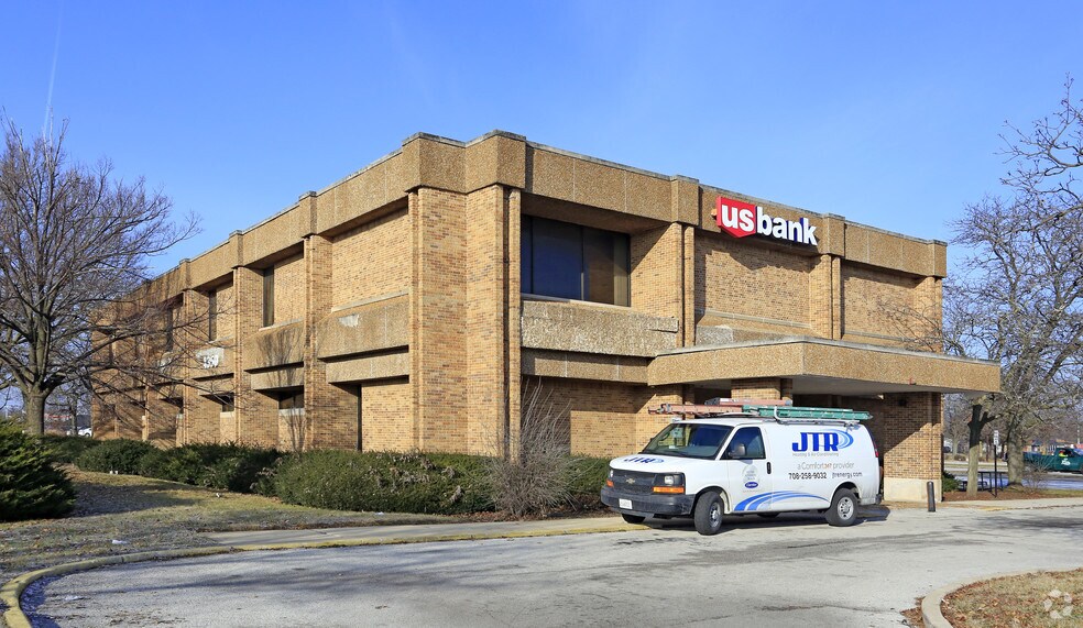 Primary Photo Of 4350 W Lincoln Hwy, Matteson Office For Sale
