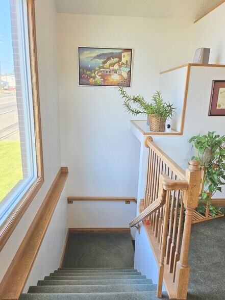 More Photos Of 662 New Castle Rd, Butler Office For Sale