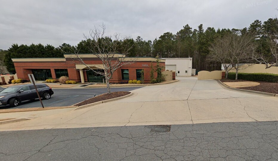More Photos Of 5085-A Old Ellis Pt, Roswell Flex For Sale