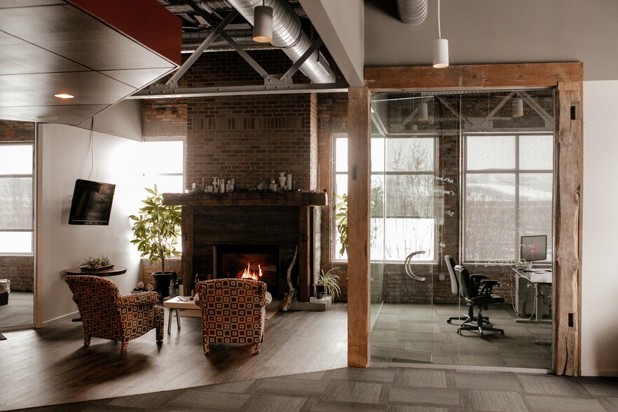 More Photos Of 300 Ionia Ave SW, Grand Rapids Office For Sale
