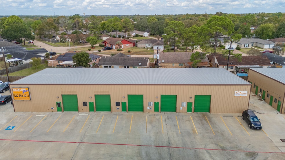 More Photos Of 3210-3354 E FM 528 Rd, Friendswood Unknown For Lease