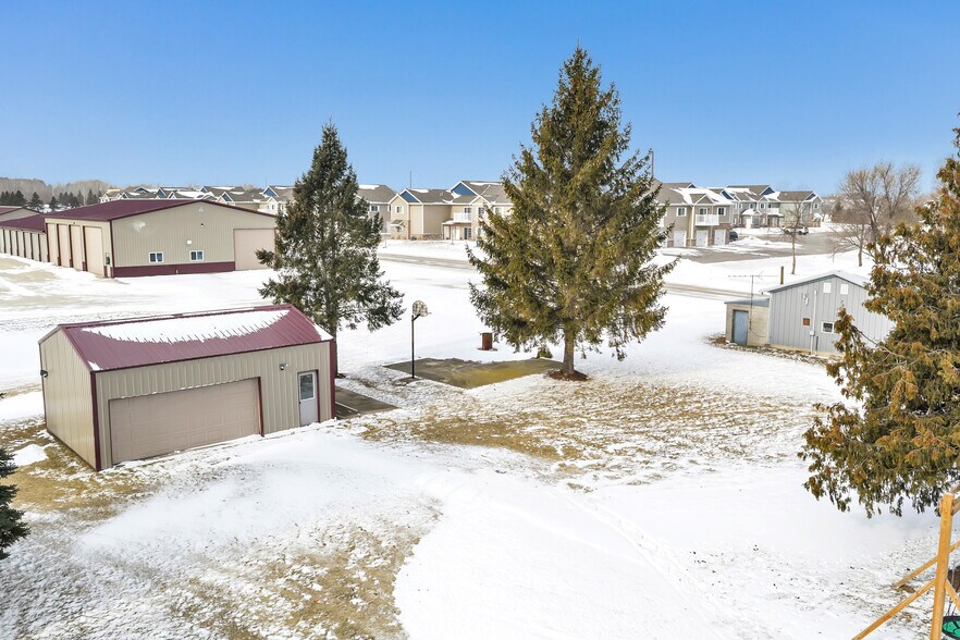 More Photos Of 513-529 Duluth Ave, Sturgeon Bay, Sturgeon Bay General Retail For Sale