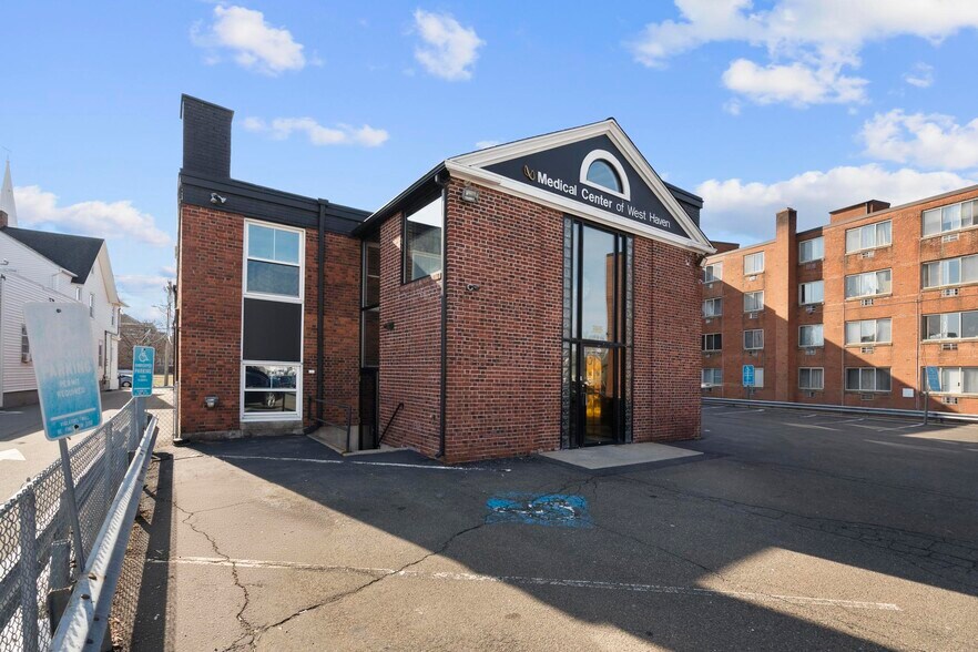 More Photos Of 385 Main St, West Haven Medical For Sale