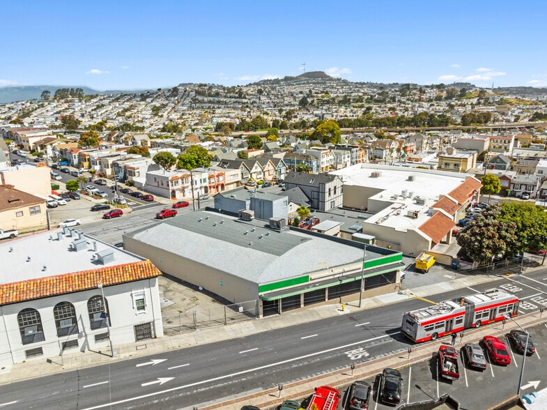 More Photos Of 6232 Mission St, Daly City Freestanding For Lease
