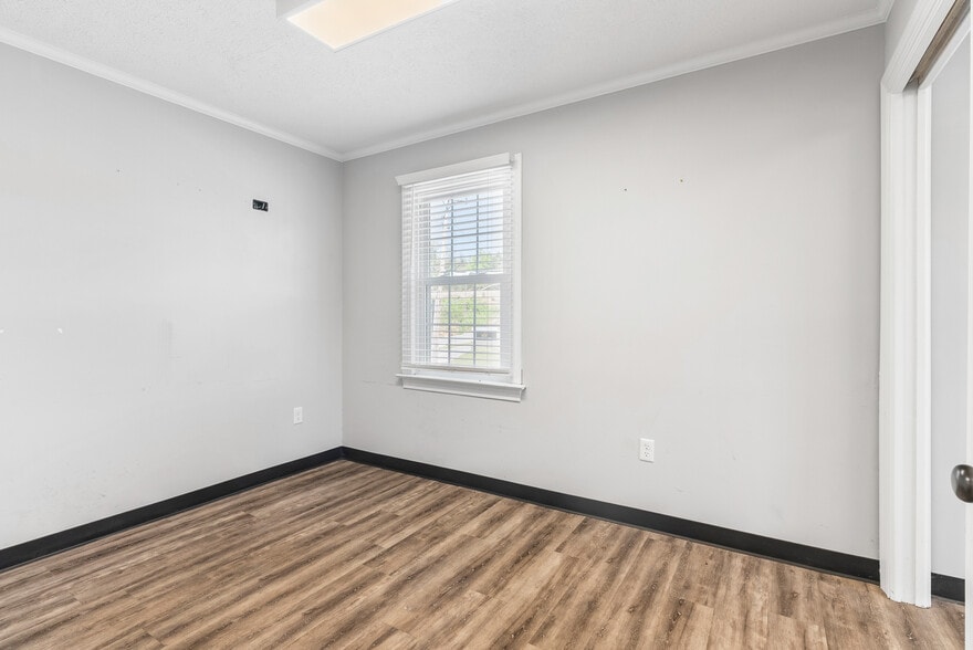 More Photos Of 6200 Fort Ave, Lynchburg Medical For Sale